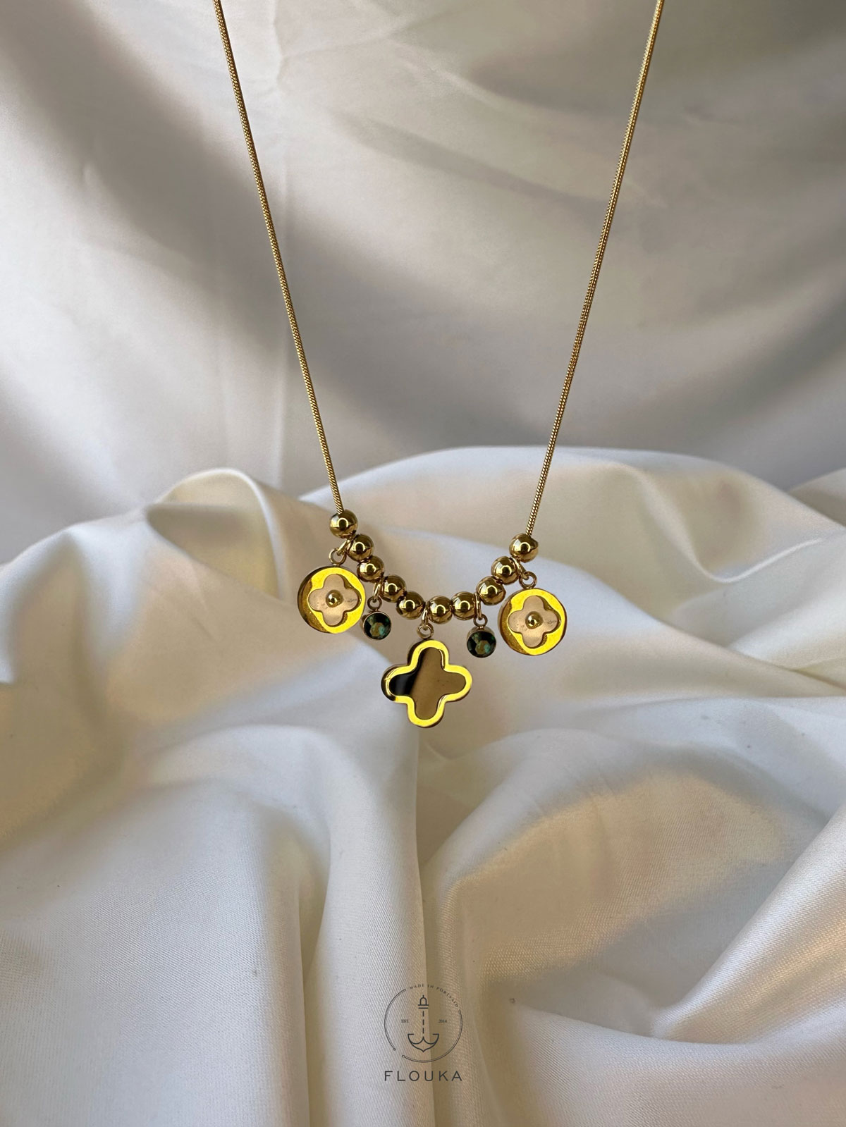 1694882696_N66-indoor-wb.jpg van cleef necklace