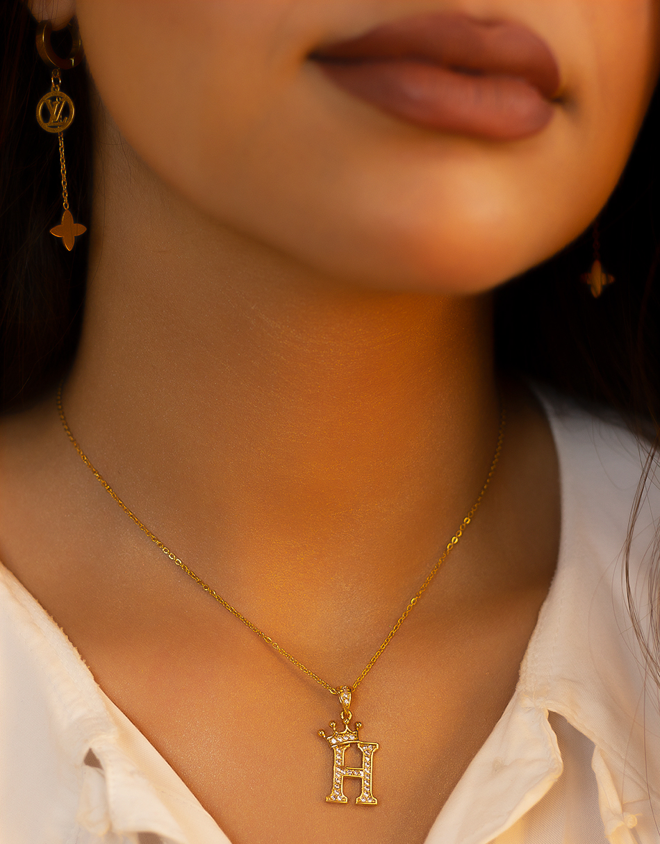 1698064540_IMG_21192028229.jpg letter H necklace