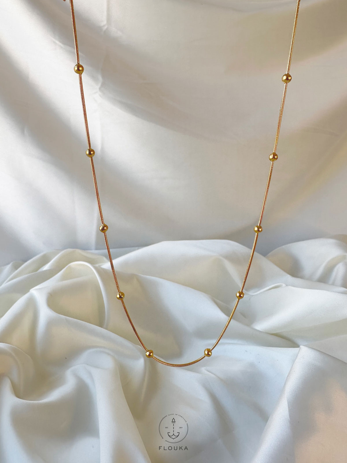 1694109439_N8-indoor-wb.jpg basic ball necklace