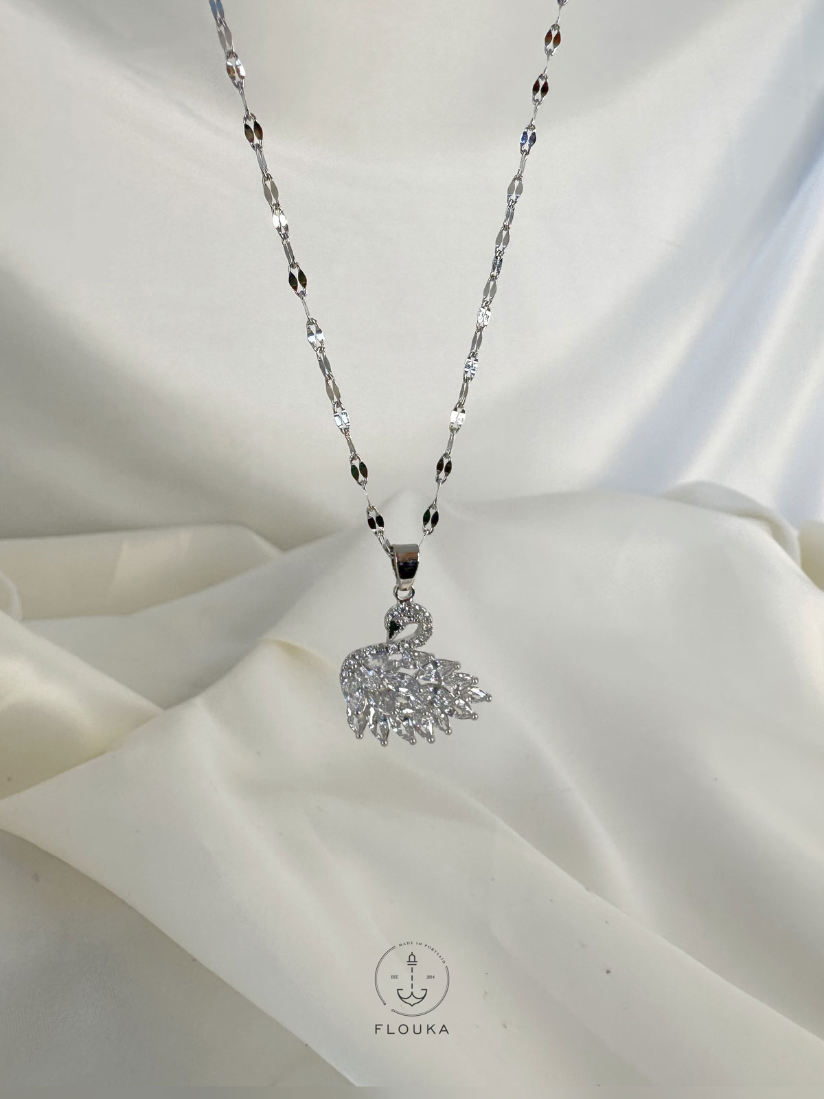 1694118912_N99-indoor-wb.jpg swarovski necklace straus