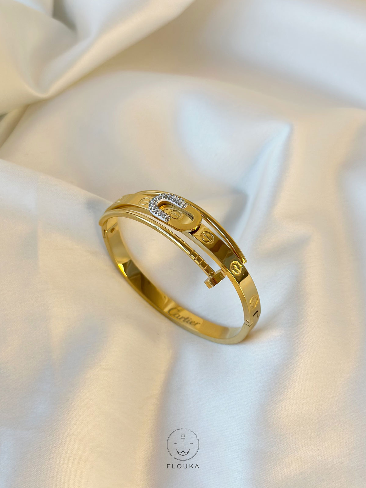 1694119389_O9-indoor-wb-4.jpg extra nail bracelet