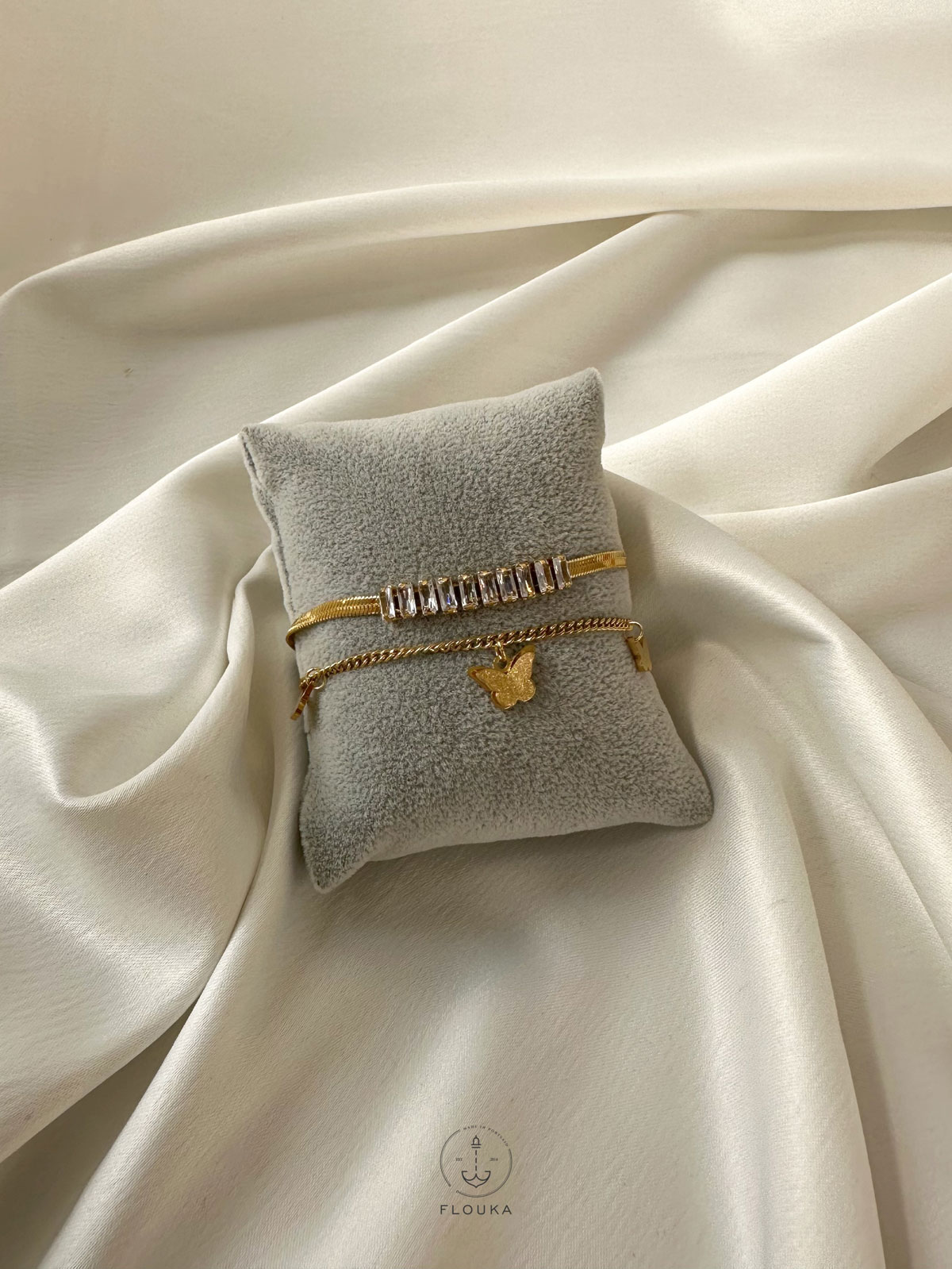 1694695279_B15-indoor-wb.jpg double layer butterfly straus