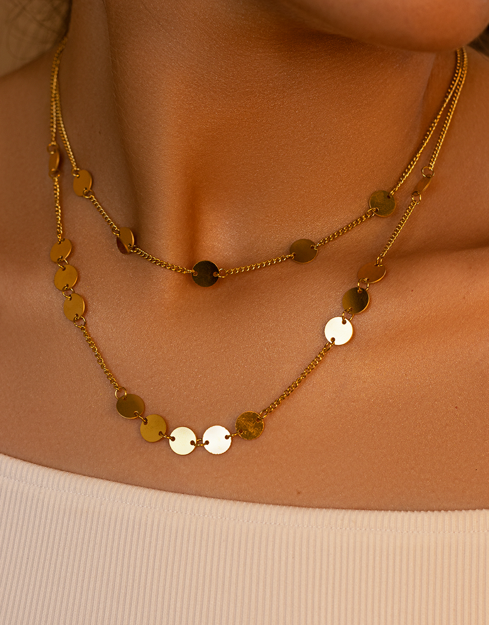 1700009601_N0048-indoor-wb.jpg basic circle necklace