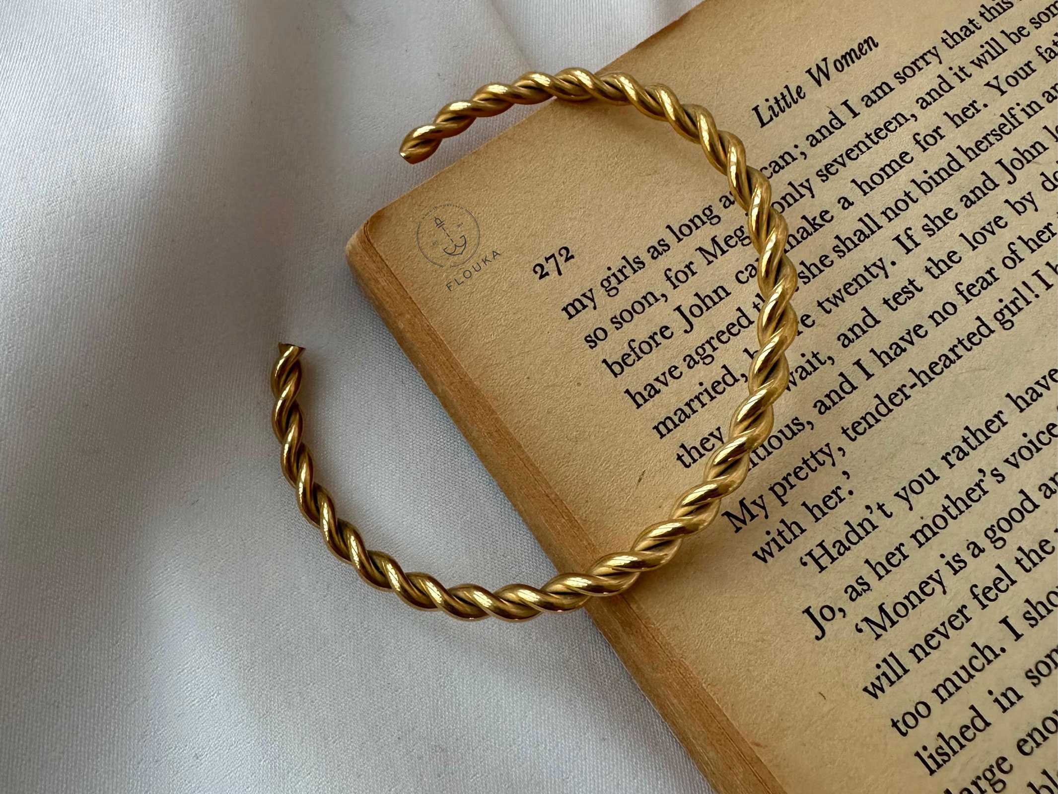 1708382644_O0063.jpg double double bracelet