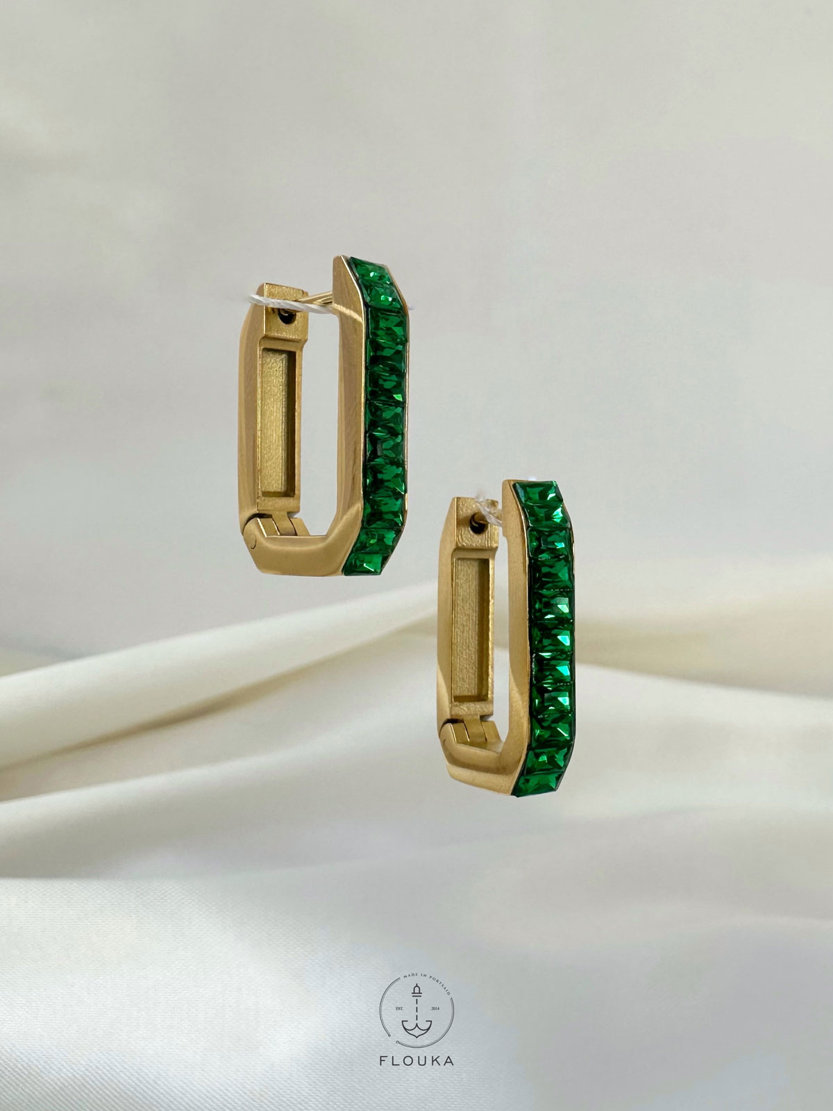 1708816638_E0133.jpg green straus earrings
