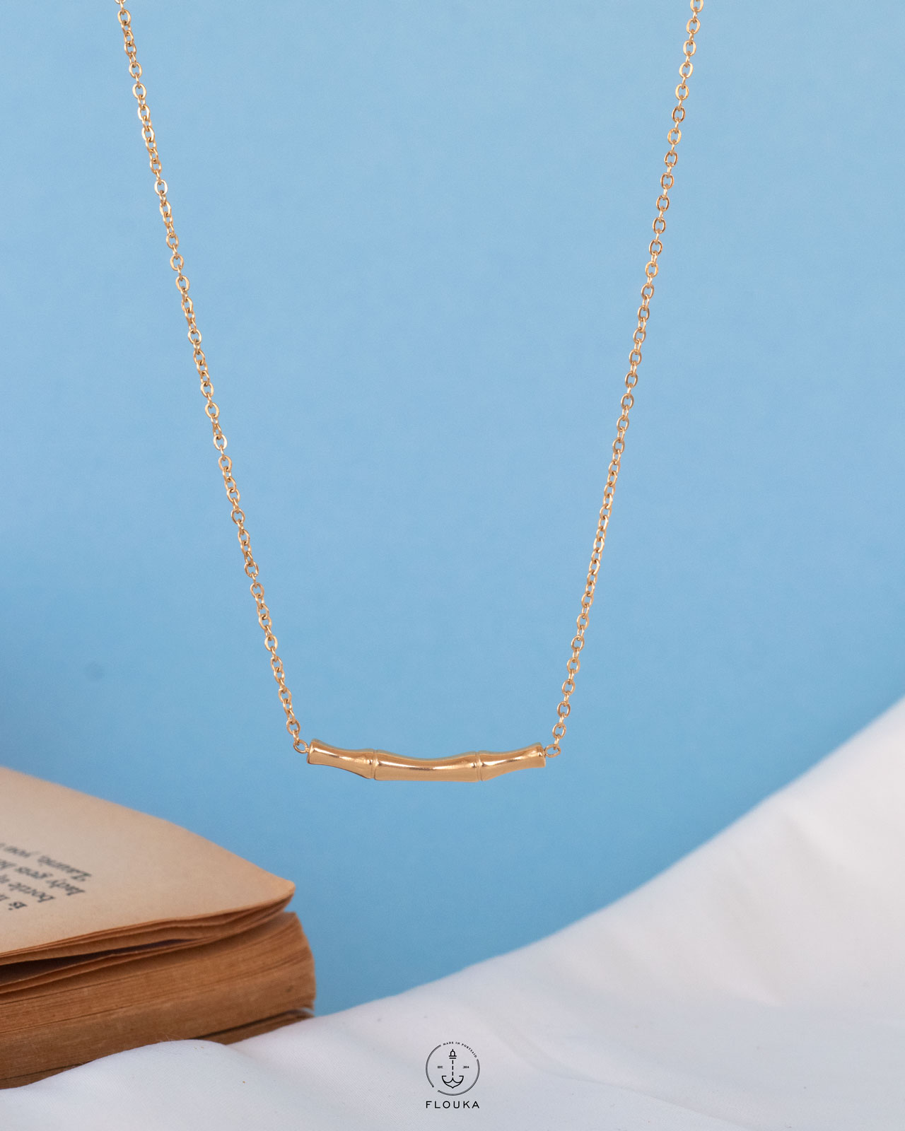 1713460026_n0280.jpg bone neclace