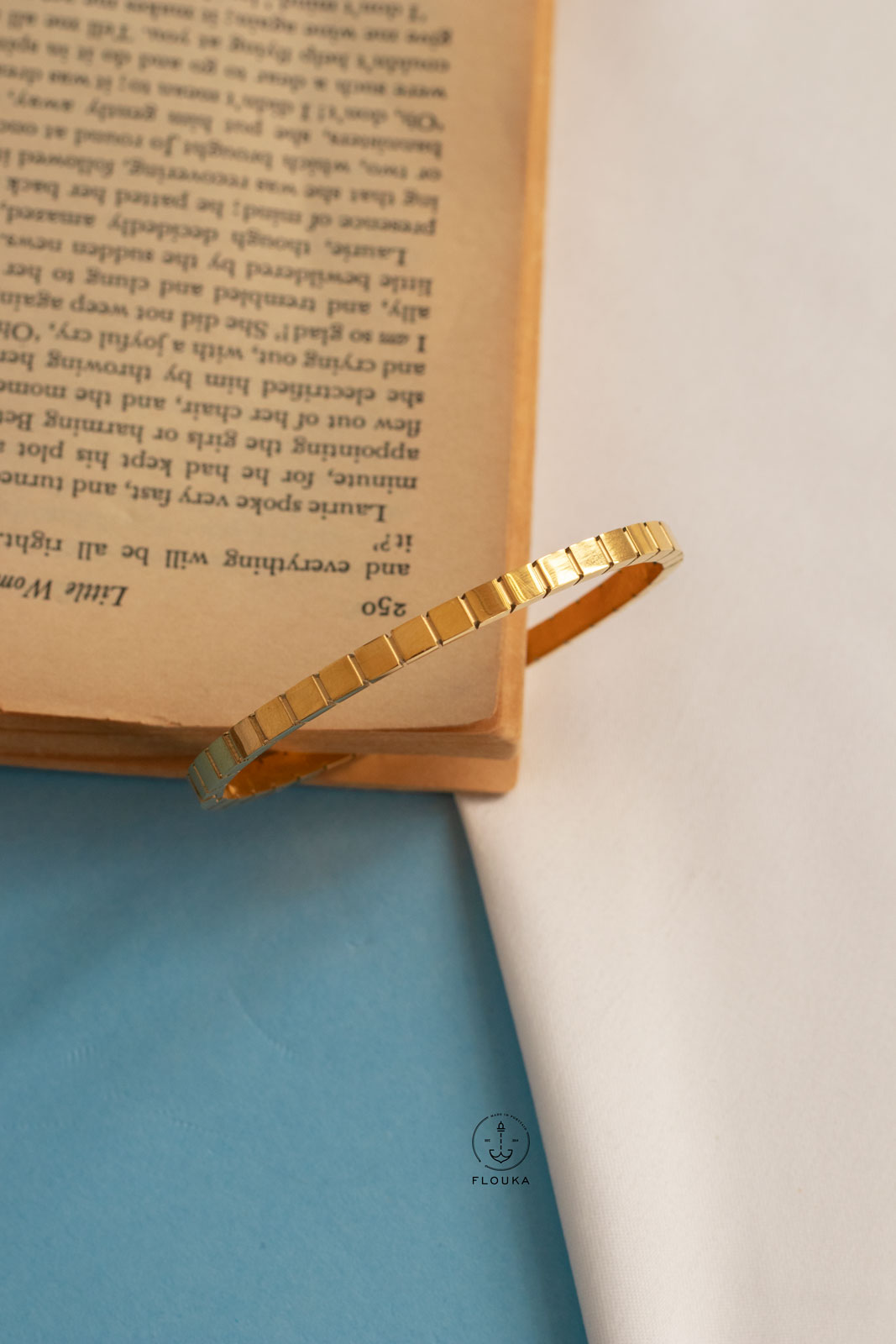 1714345016_o0143.jpg basic gold bracelet