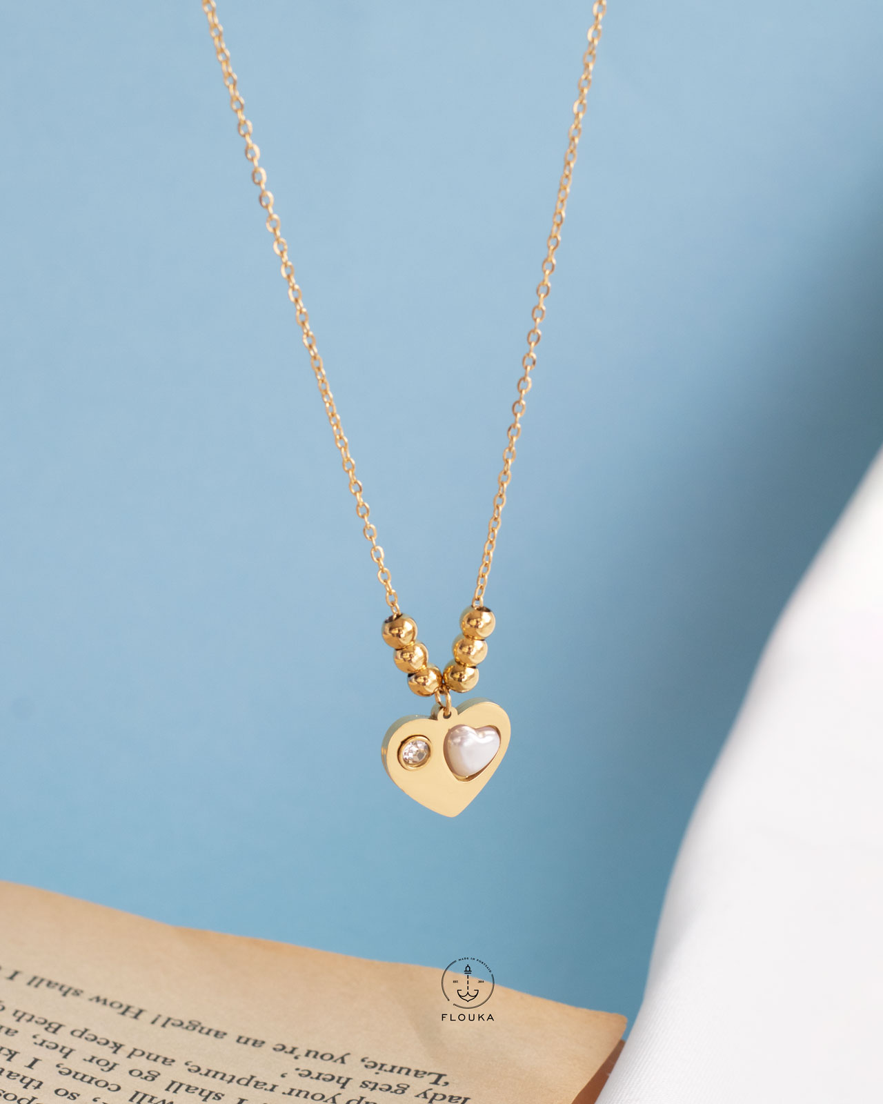 1714361554_n0347.jpg pearl white heart necklace