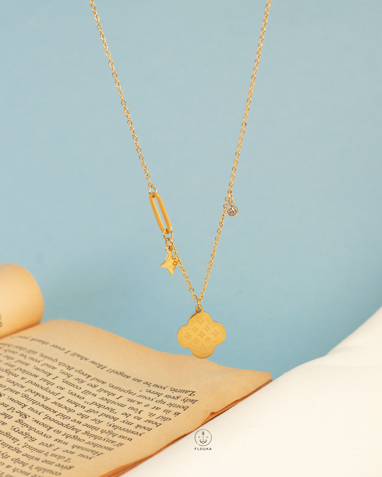 1714429644_n0359.jpg gold vancleef necklace