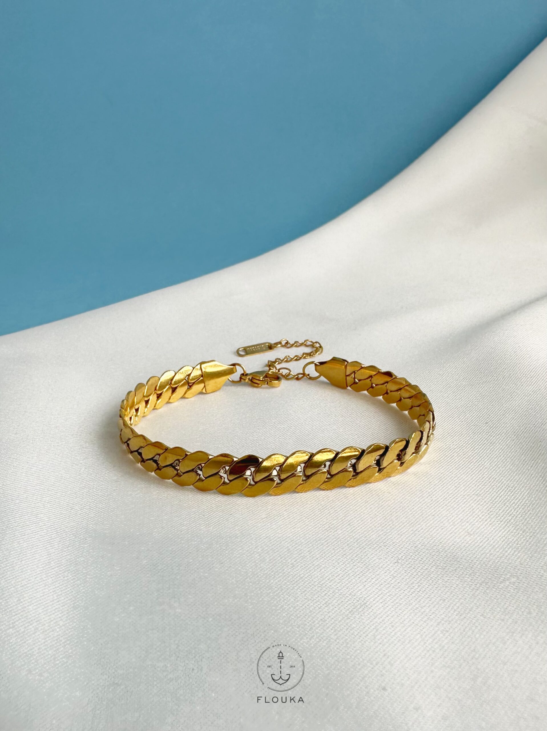 1714488484_photo-output.jpeg basic chain bracelet