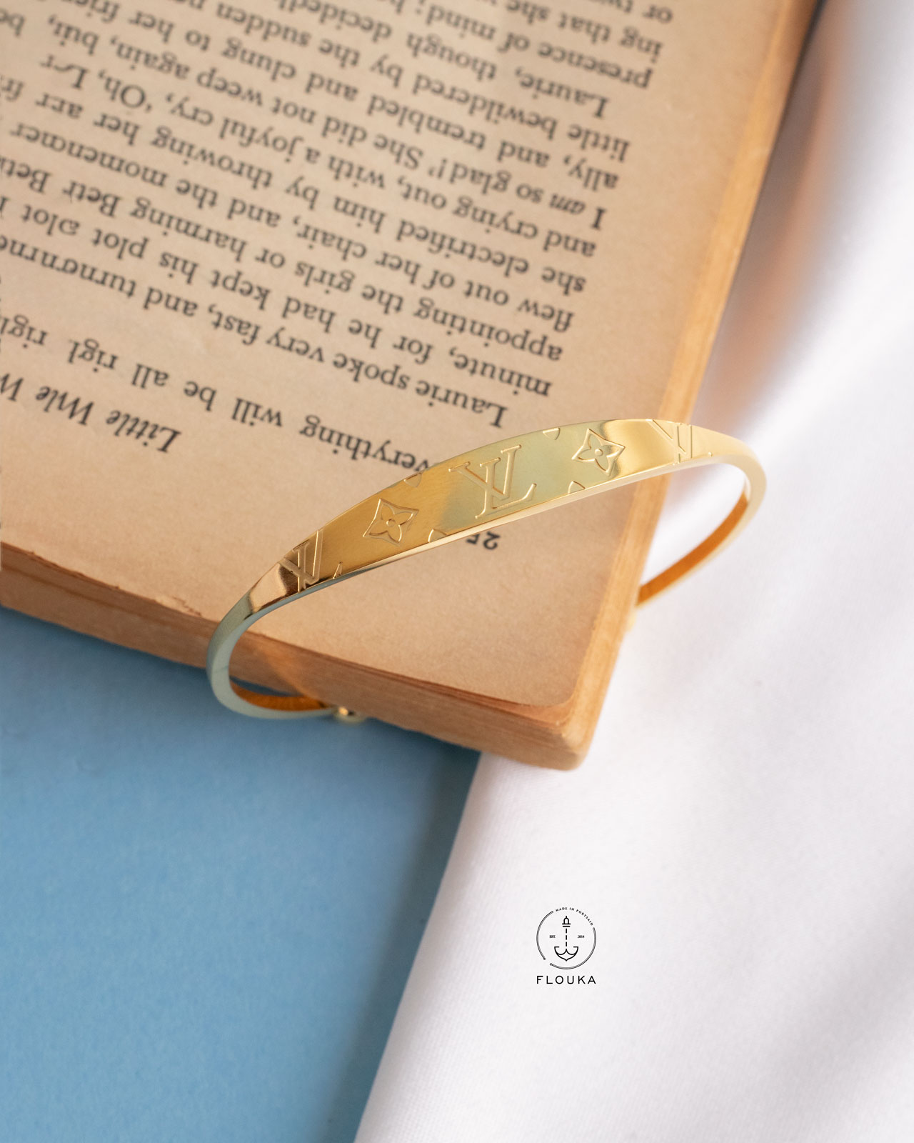 1714761028_O0170.jpg free size gold LV bracelet