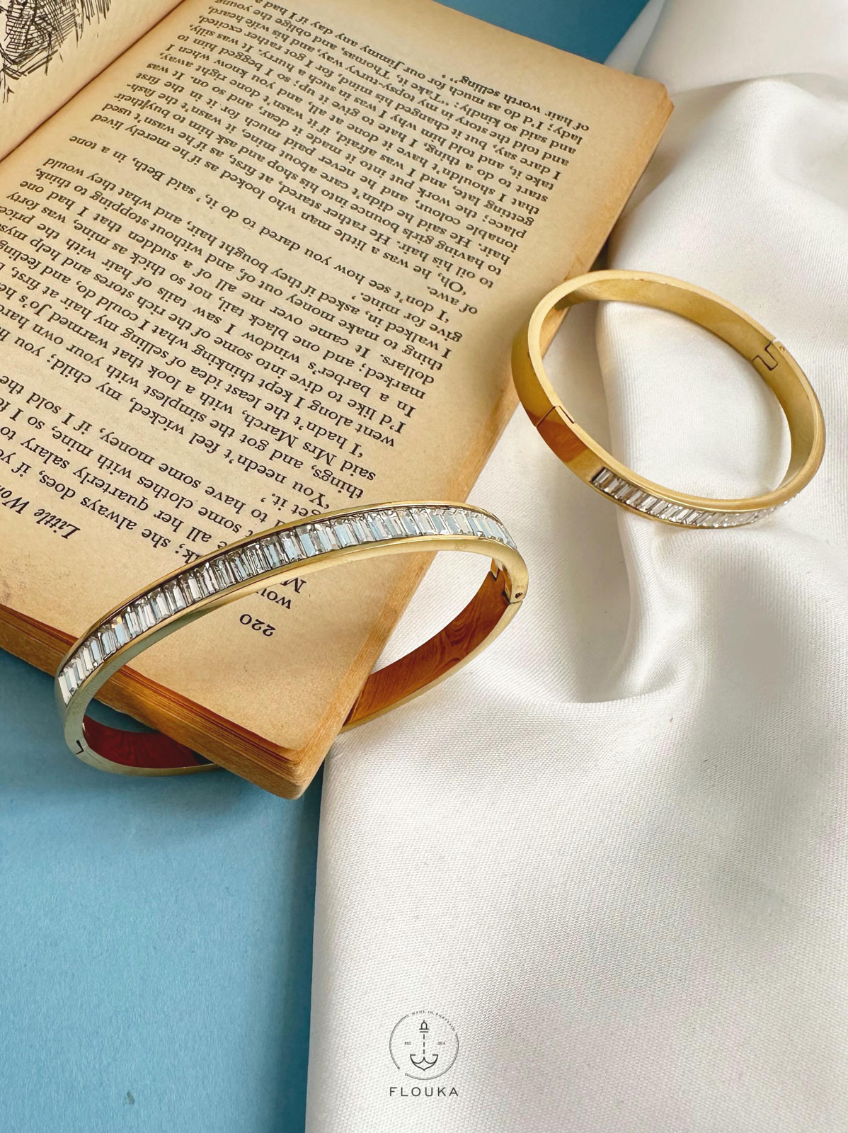 1714774968_O0165.jpg white gold bracelet