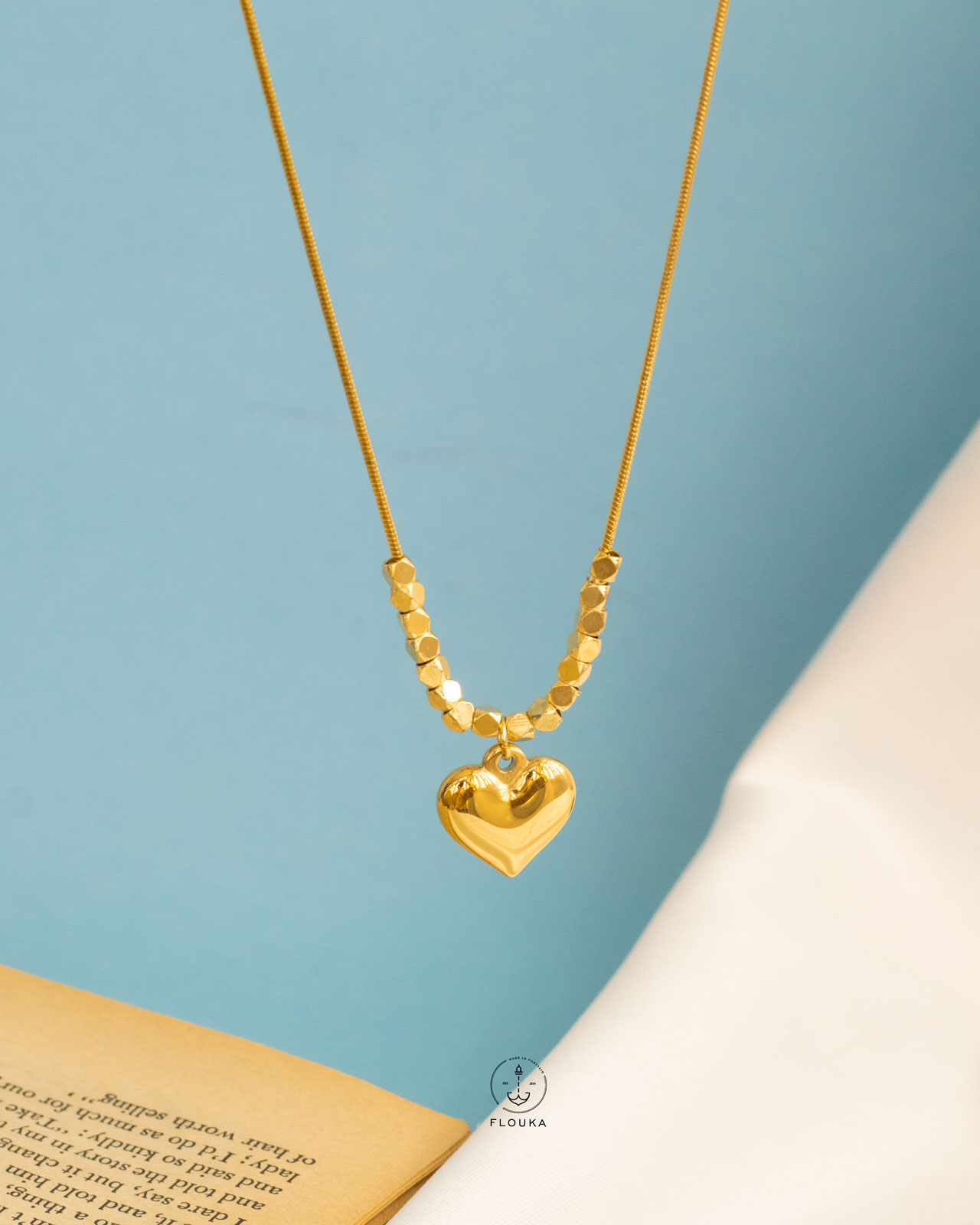 1715913436_n0385.jpg gold heart necklace