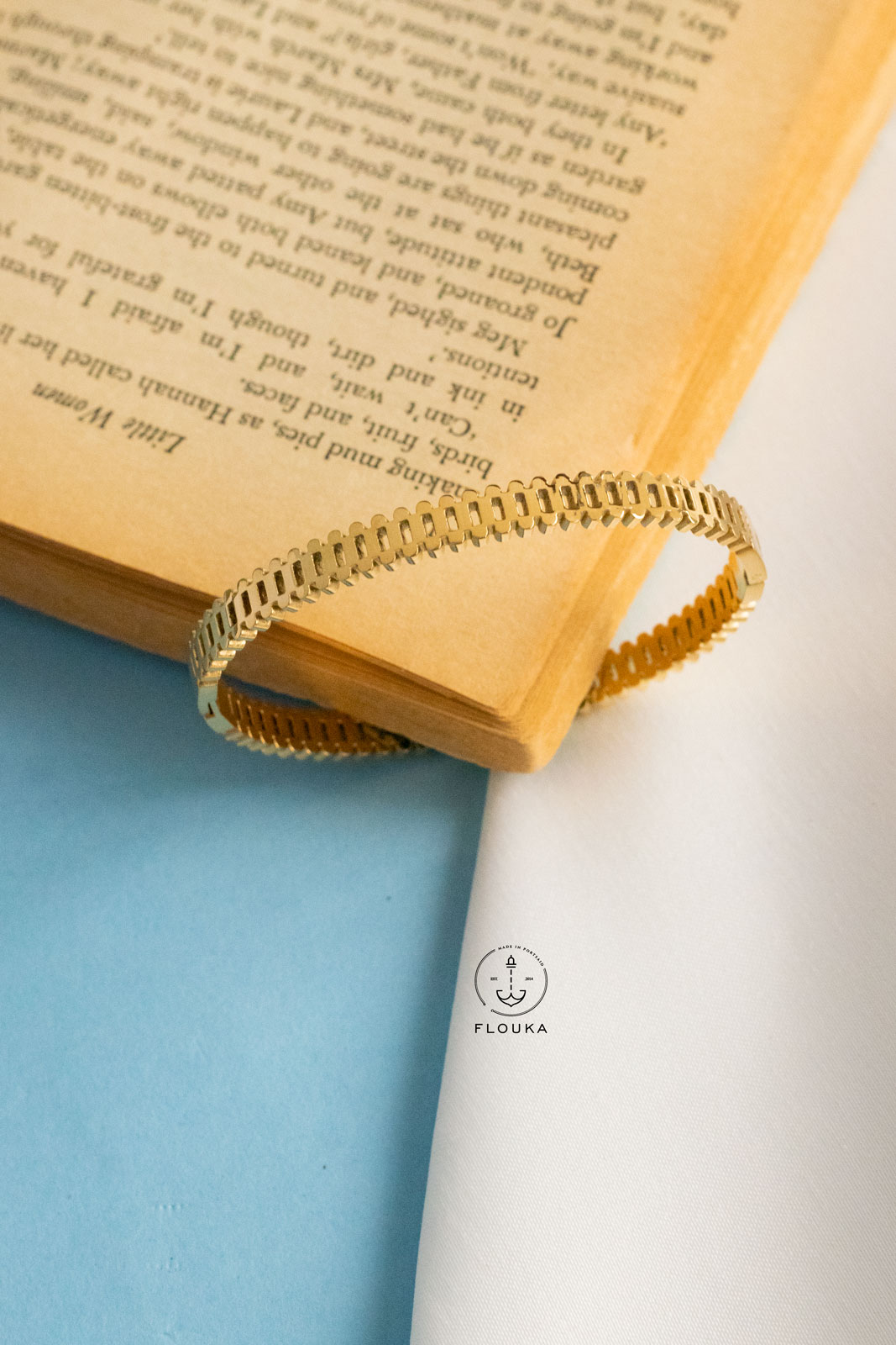 1717019171_O0232.jpg tiny king bracelet