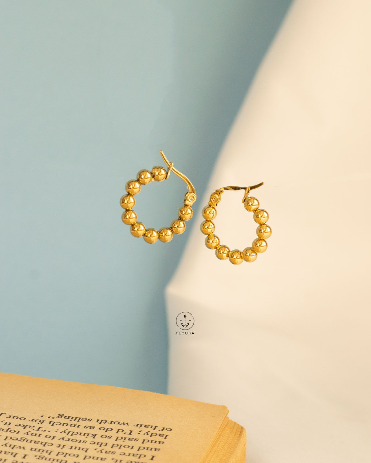 1718929889_e0256.jpg balls gold earrings