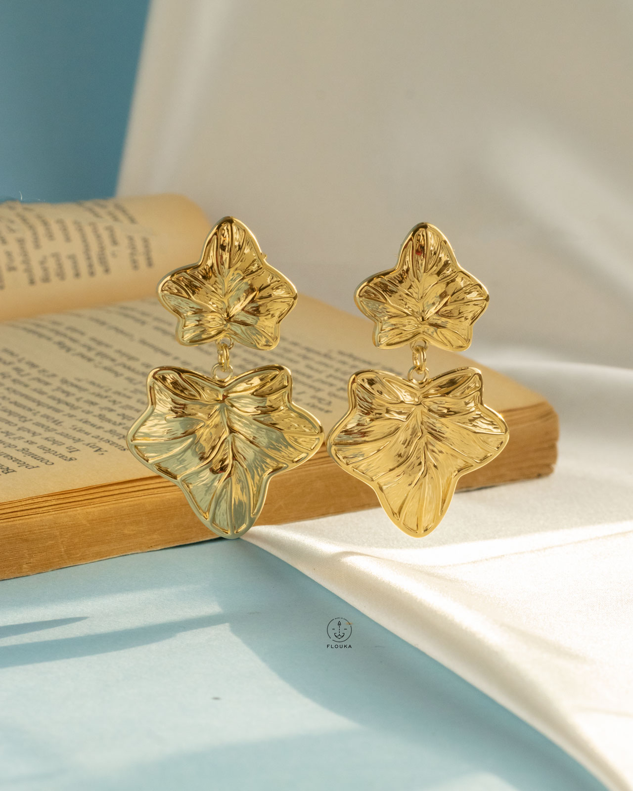 1719852091_e0306.jpg Frog leaf gold earings