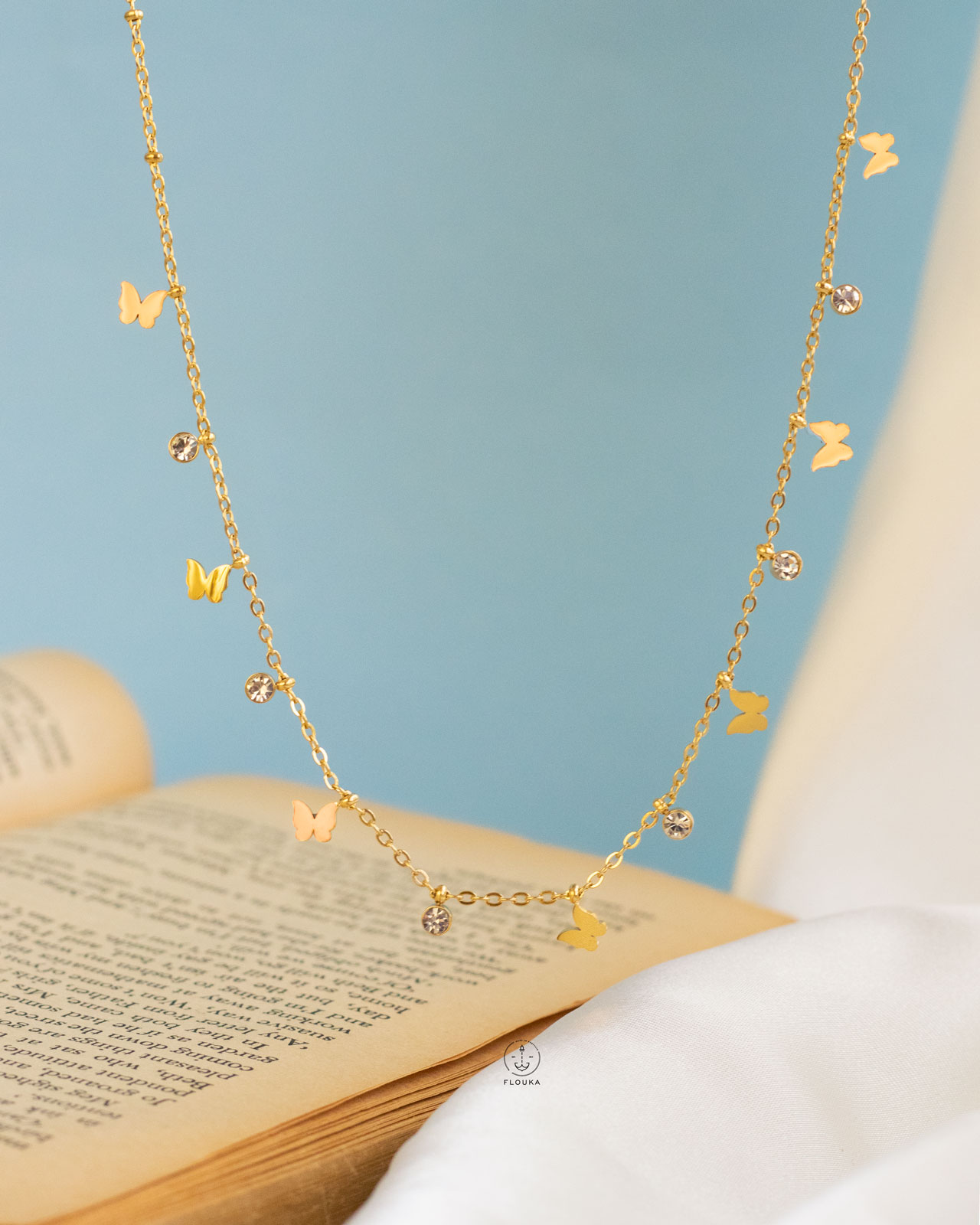 1720348292_n0490.jpg basic straus butterfly necklace