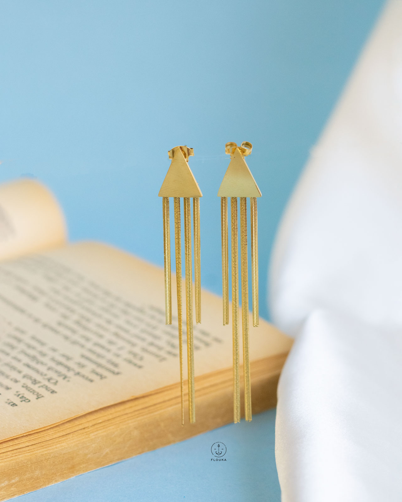 1720651678_e0336.jpg gold Arrow earrings