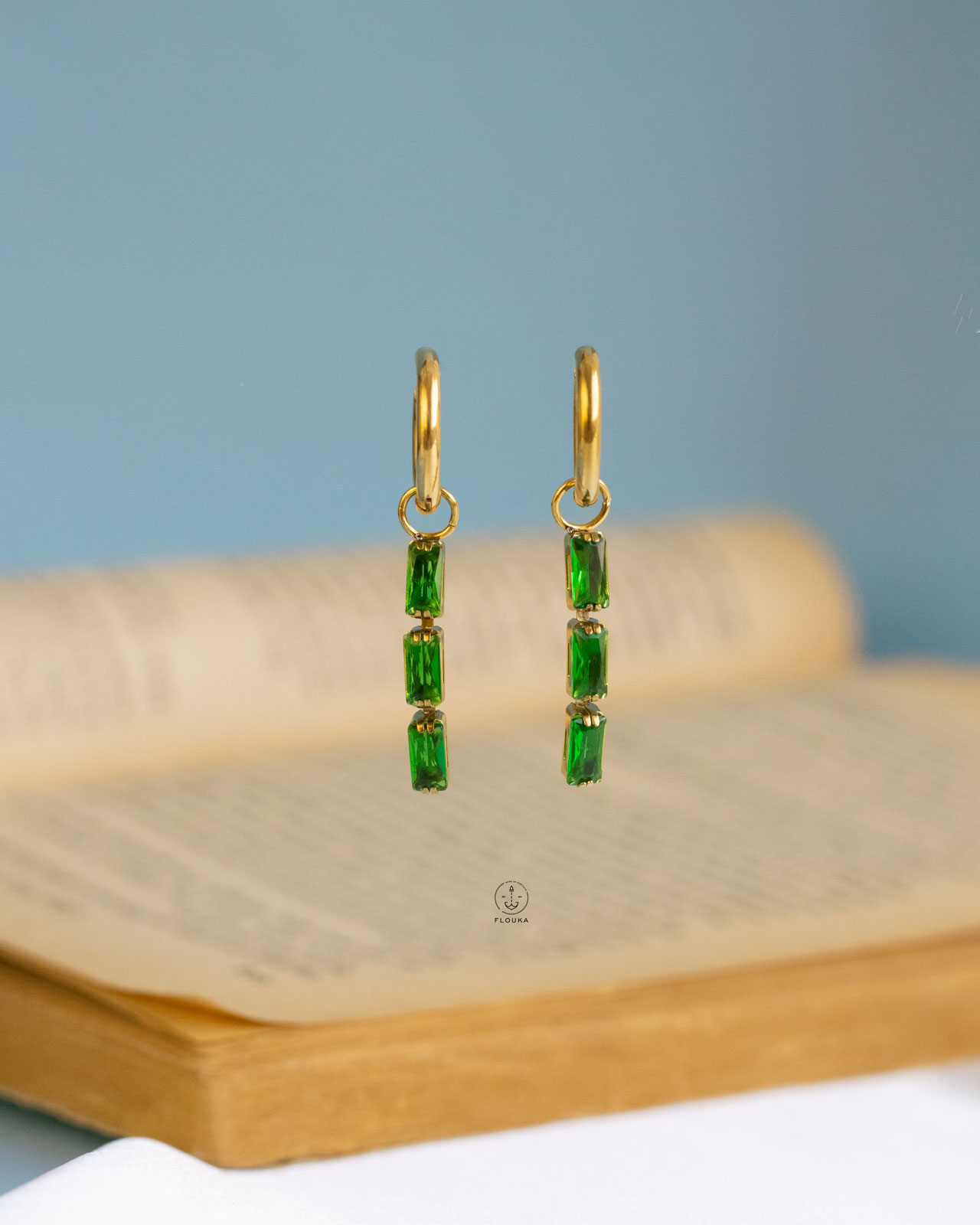 1720657024_e0340.jpg green straus earrings