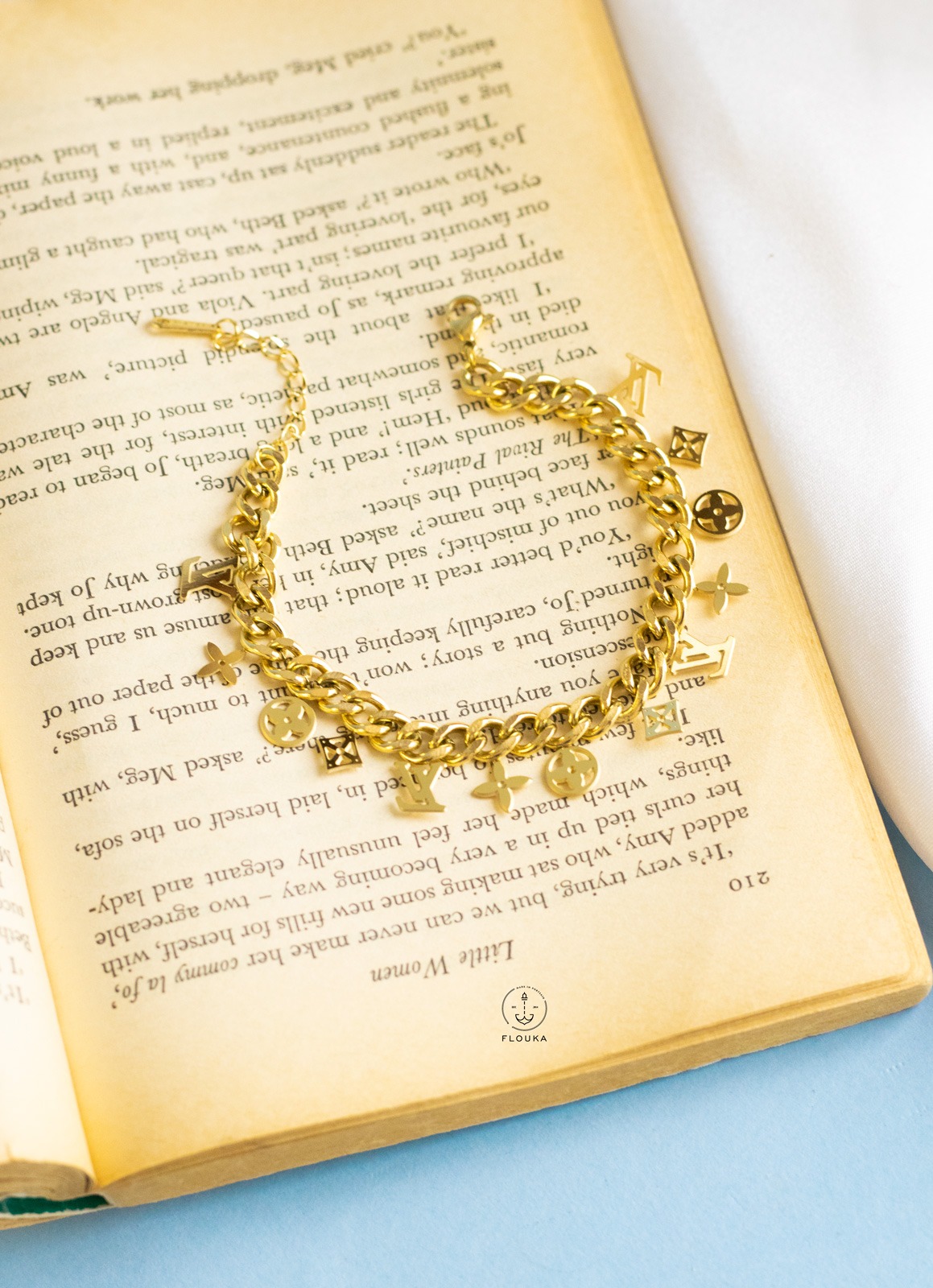 1722267952_b0260.jpg LV chains gold bracelet