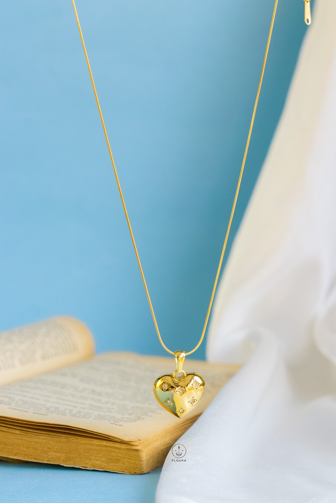 1723000702_n0582.jpg big heart straus necklace