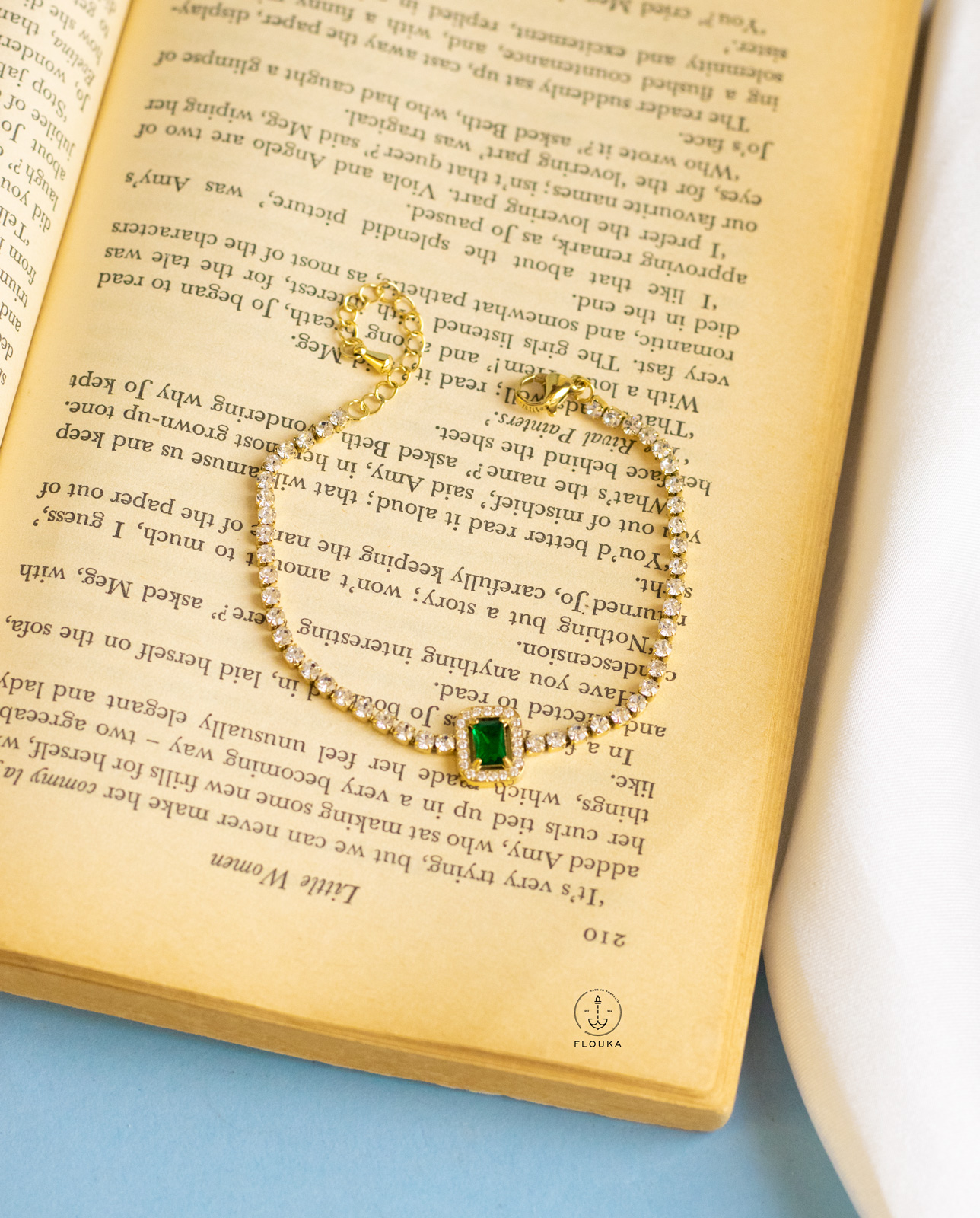 1723349872_b0245.jpg green tennis bracelet