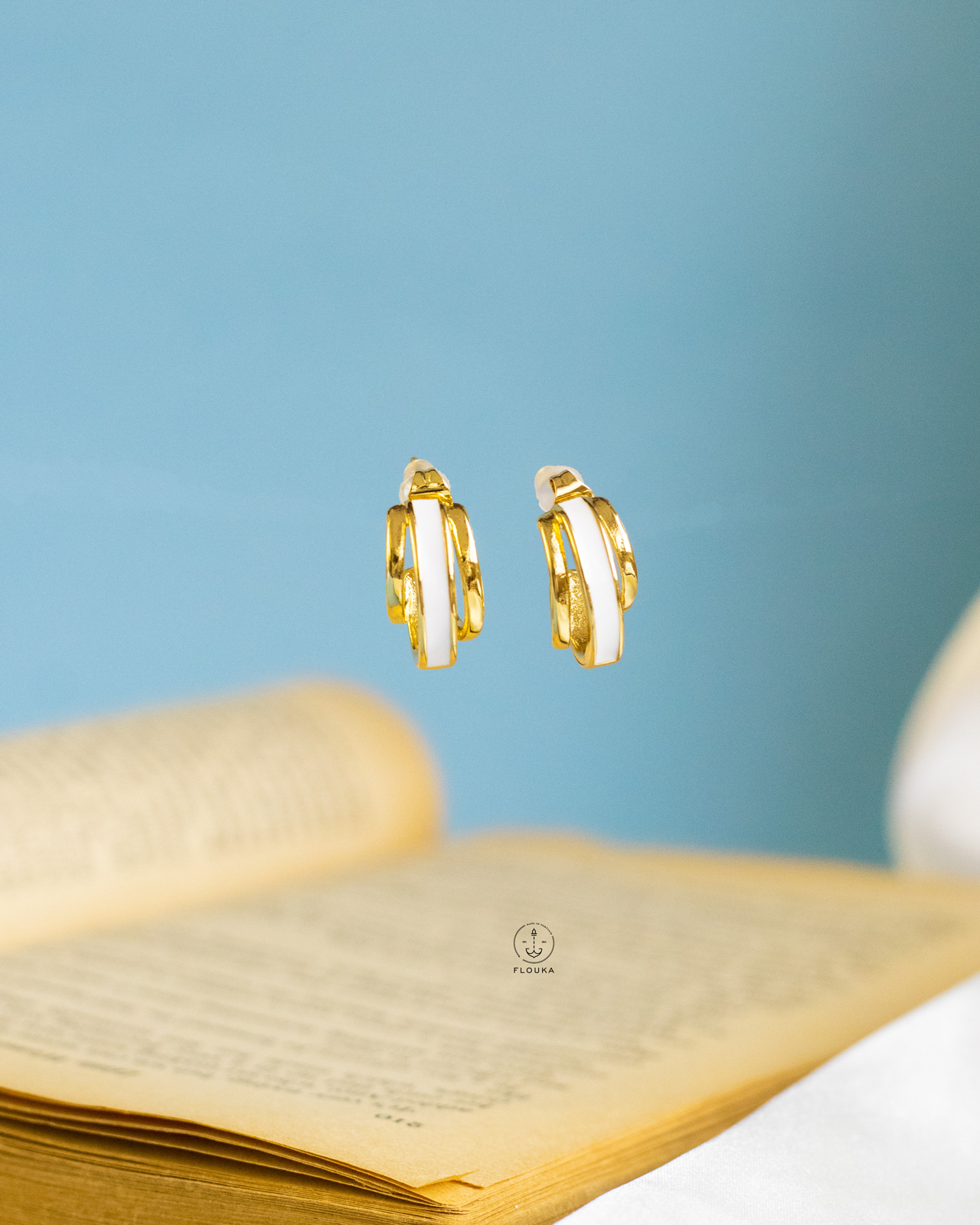 1723372089_e0372.jpg mix white gold earrings