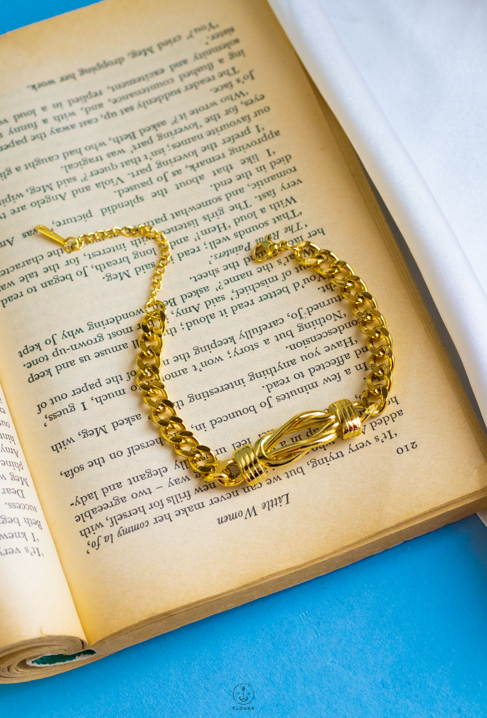 1723483651_b0277.jpg gold flat tie bracelet