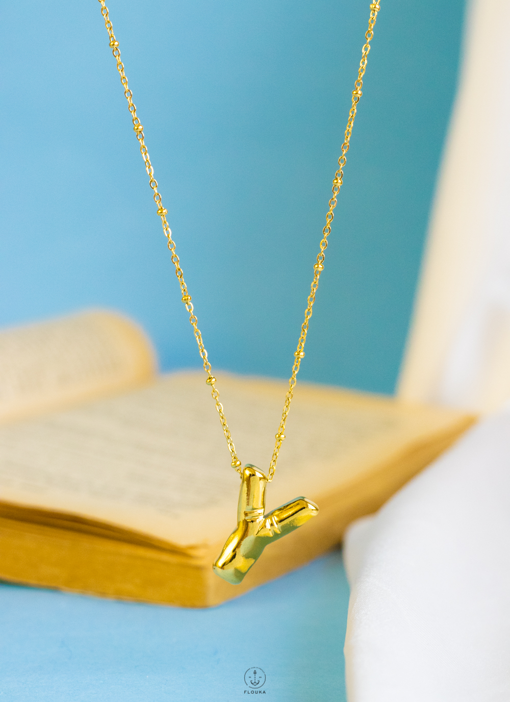 1724172588_n0658.jpg gold helium letter Y necklace