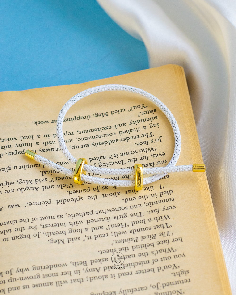 1724736669_b0303-1.jpg white colour bangle