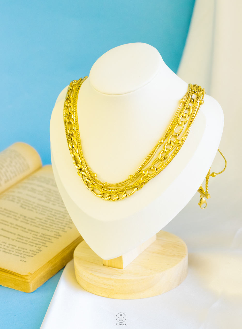 1724740984_n0738-2.jpg five layers chocker necklace