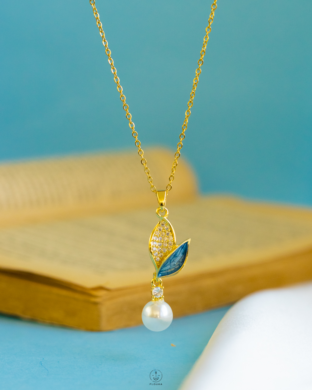 1724741686_n0739-2.jpg gold pearl leaf necklace