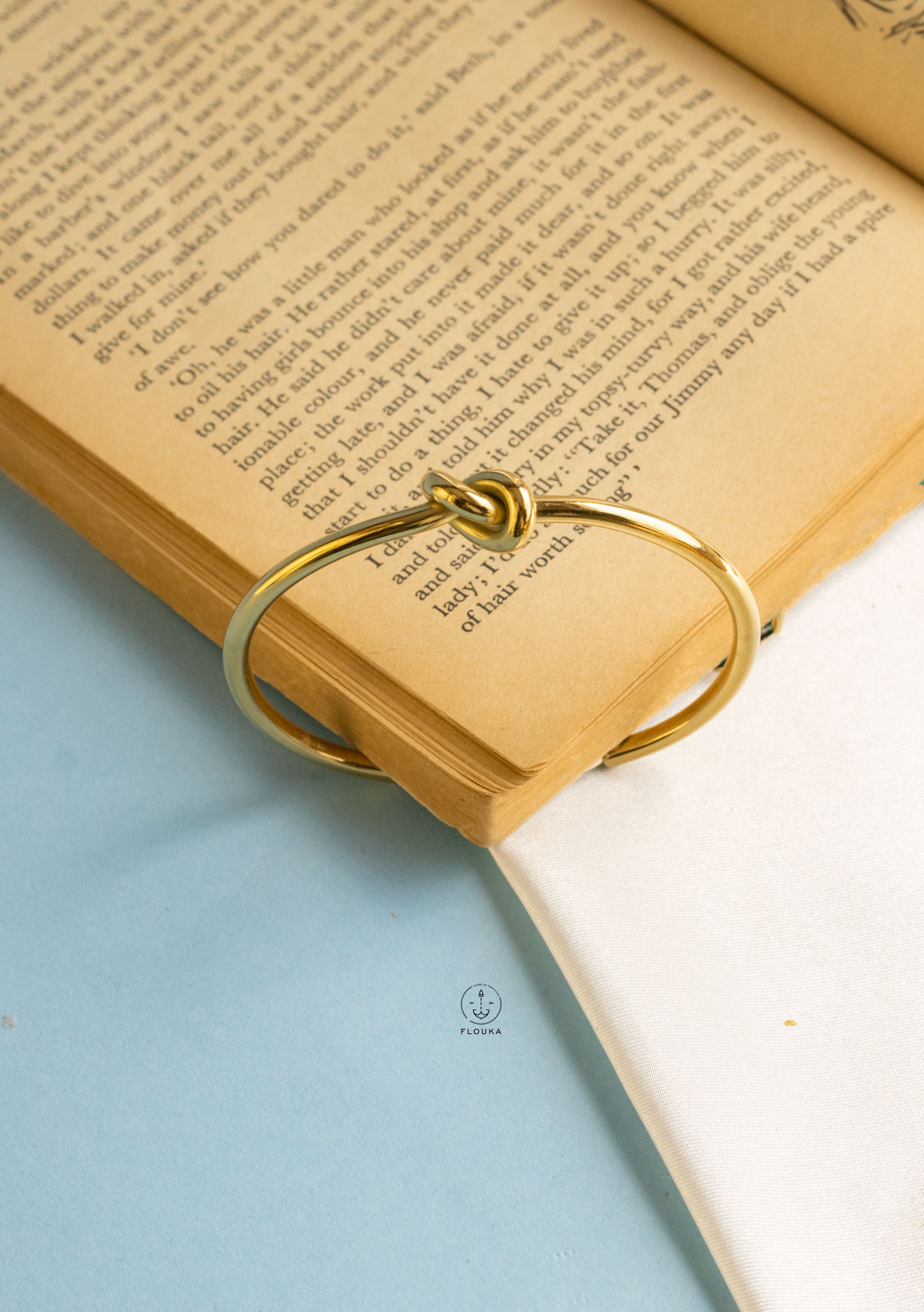 1719847699_o0263.jpg wide tie free size bracelet