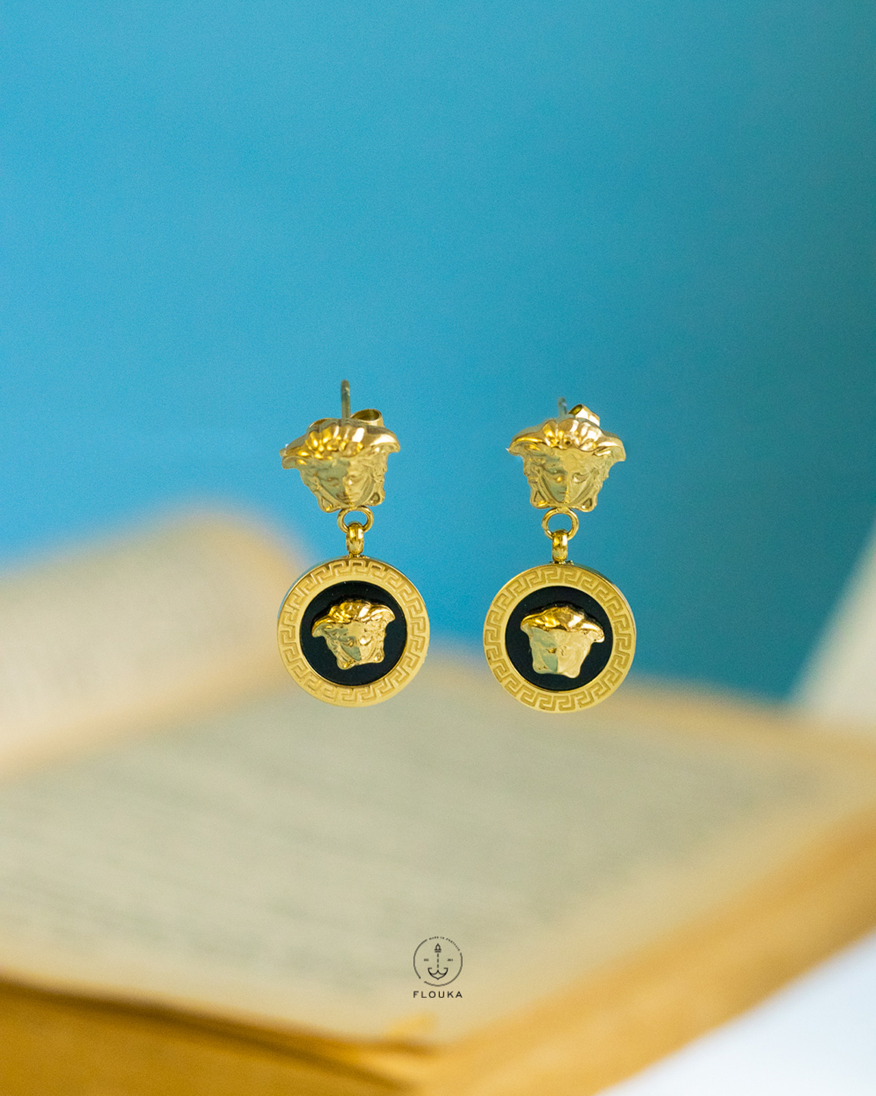1725550152_e0413.jpg gold versace earrings