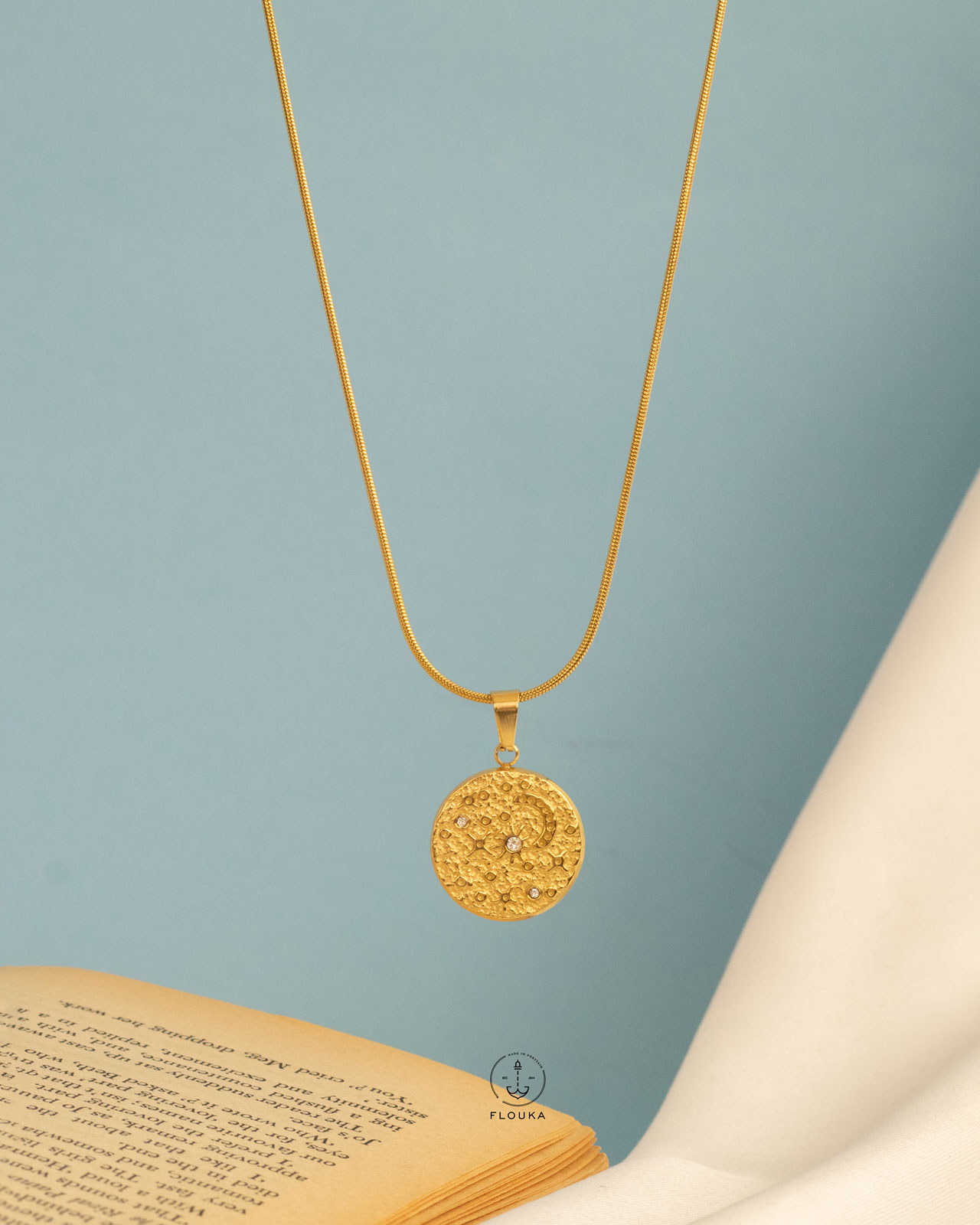 1727623879_n0841.jpg gold Moon land necklace