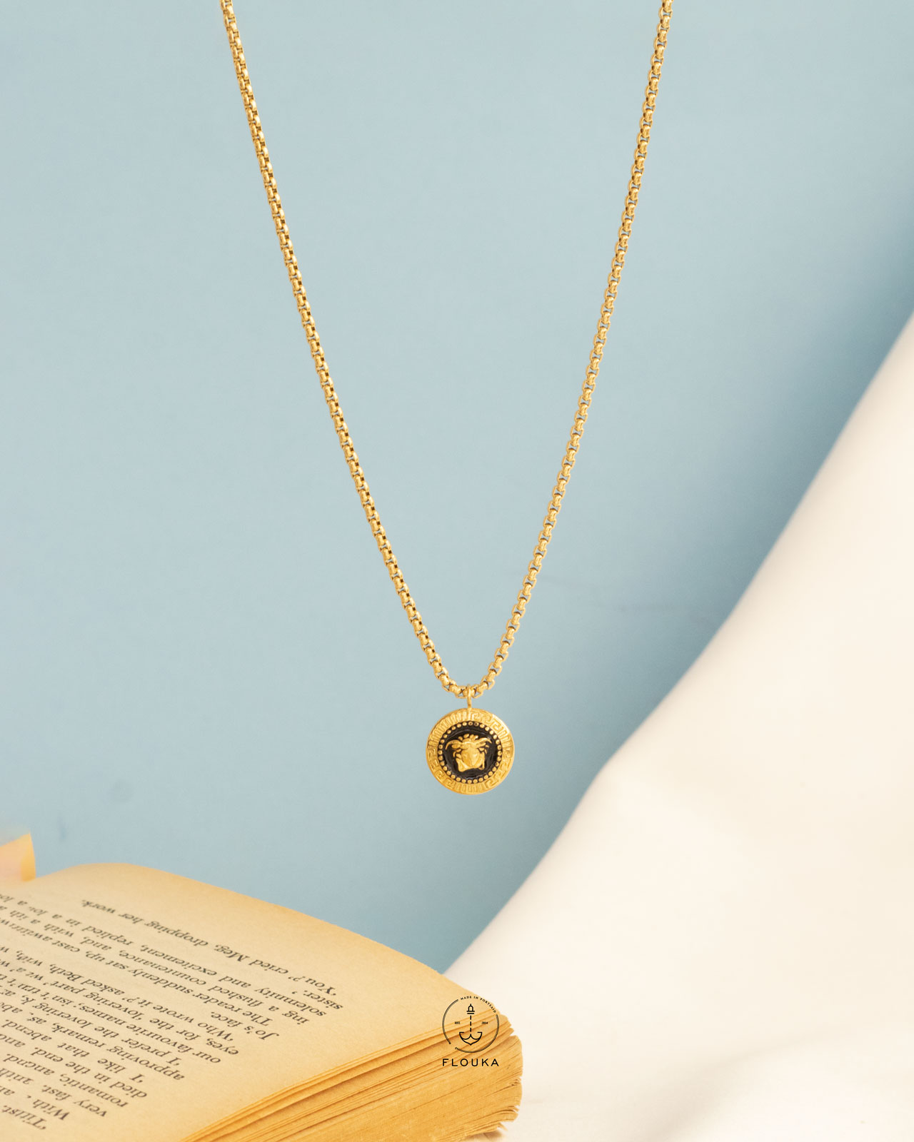 1727712047_n0862.jpg tiny versace necklace