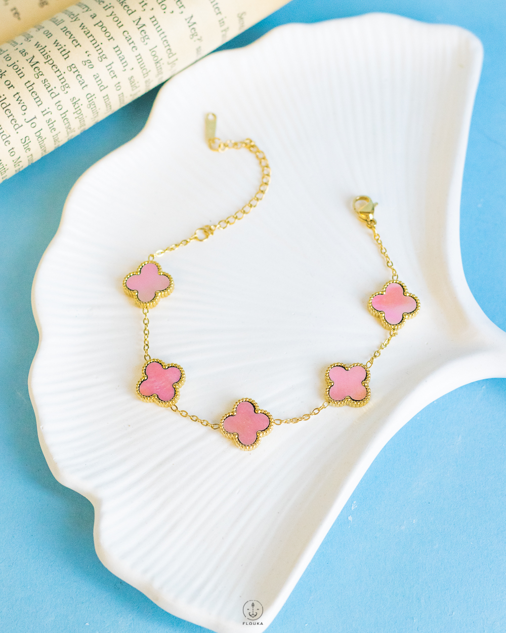 1728907566_b0392.jpg fog pink vancleef bracelet