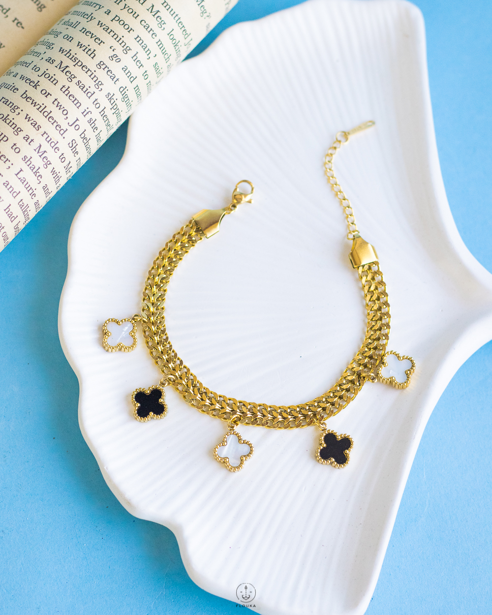 1729696528_b0419.jpg double layer vancleef bracelet