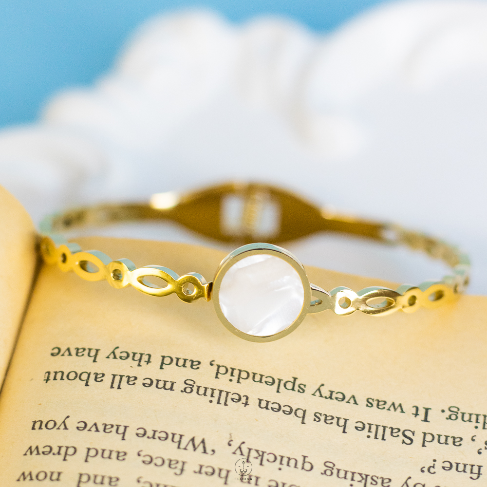 1729859084_o0287.jpg easy open white bulgari bracelet