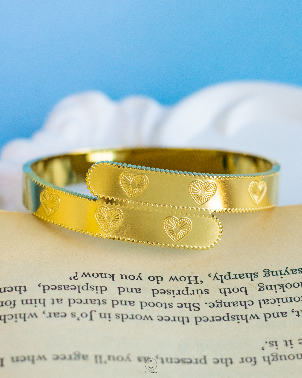 1729864611_o0394.jpg gold butterfly bracelet