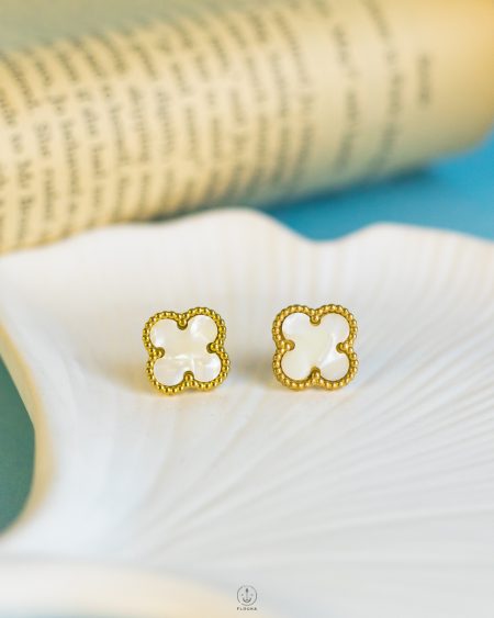 white vancleef earrings