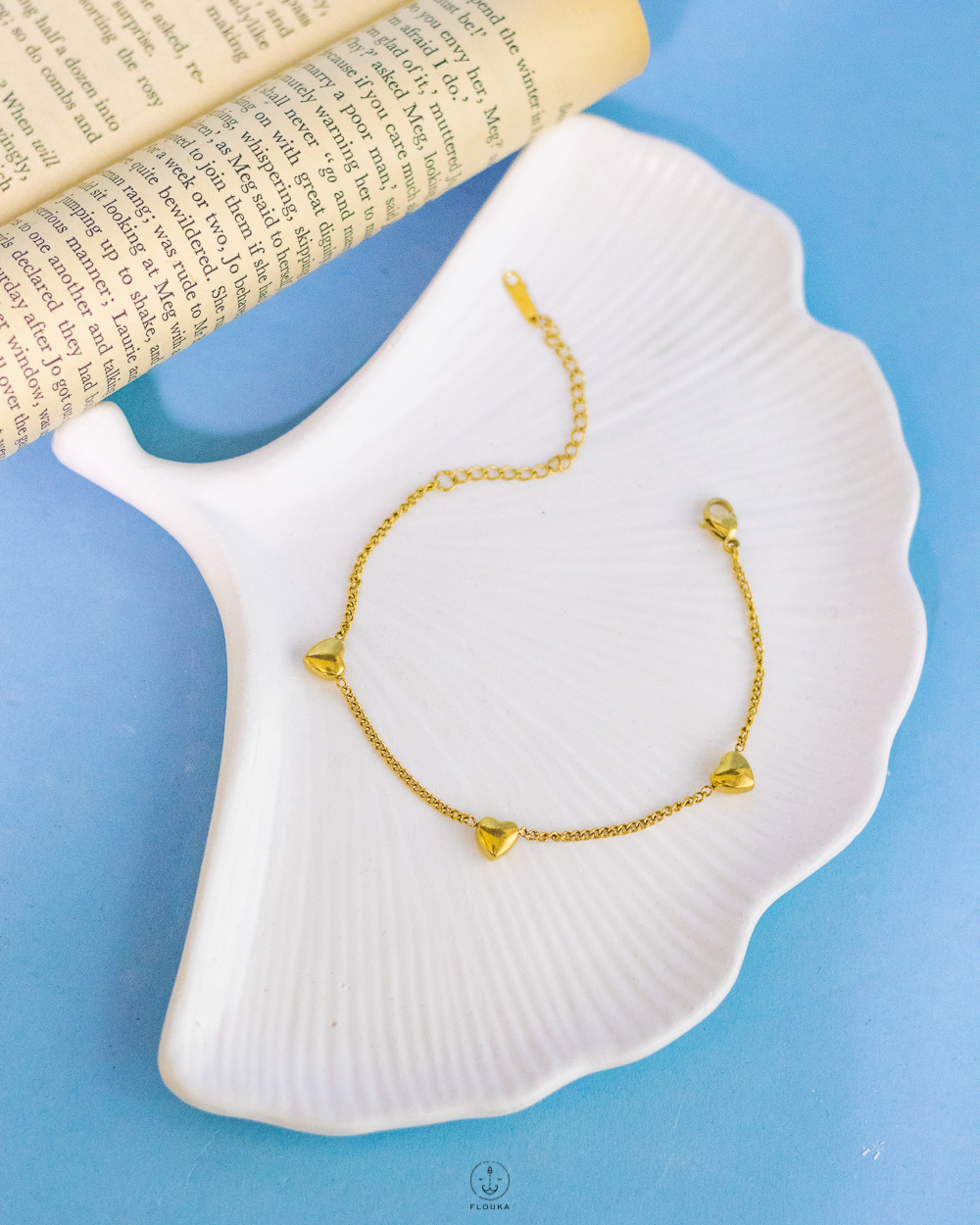 1730975640_b0435.jpg gold hearts bracelet