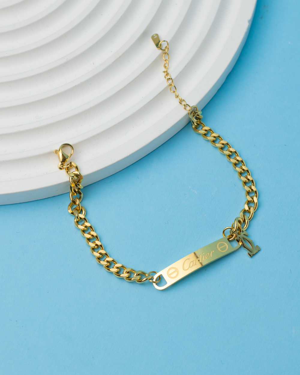 1732801228_b0455.jpg gold cartier bracelet