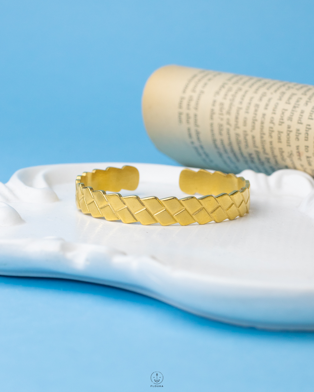 1736296918_o0126new.jpg flat chain flexable bracelet