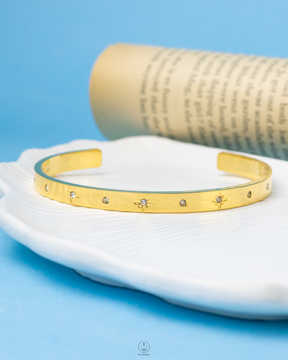 1737227991_o0433.jpg simple straus gold bracelet