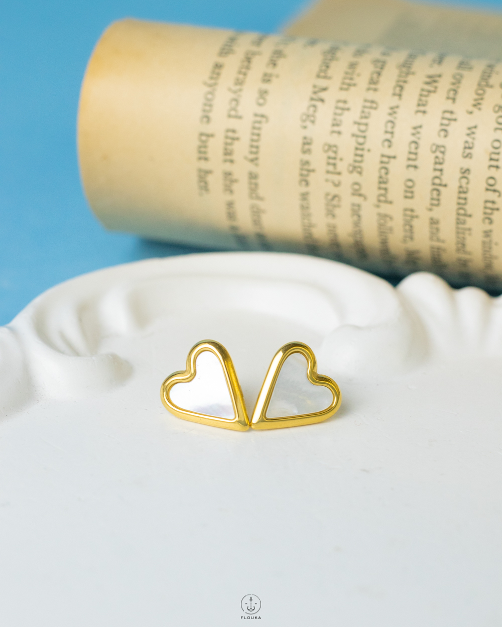 1737563731_e0492.jpg Natural Seashell Heart Earrings