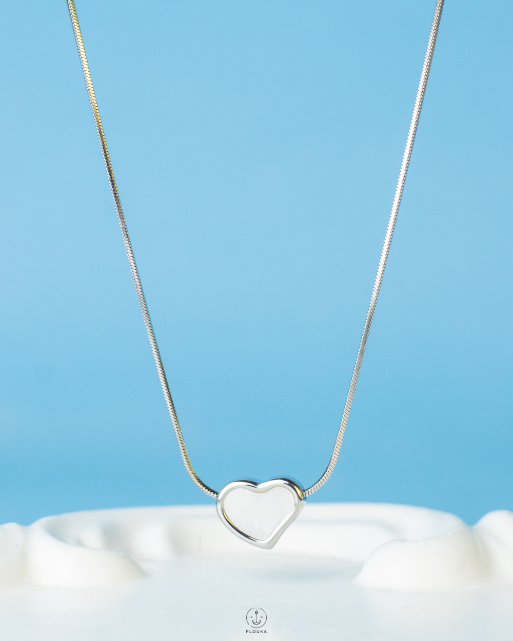 1737575945_n1107.jpg seachell heart silver necklace