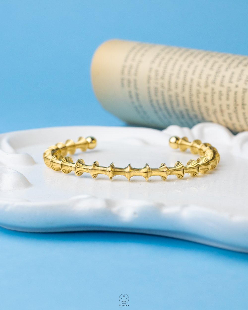 1736298531_o0251new.jpg spring gold bracelet