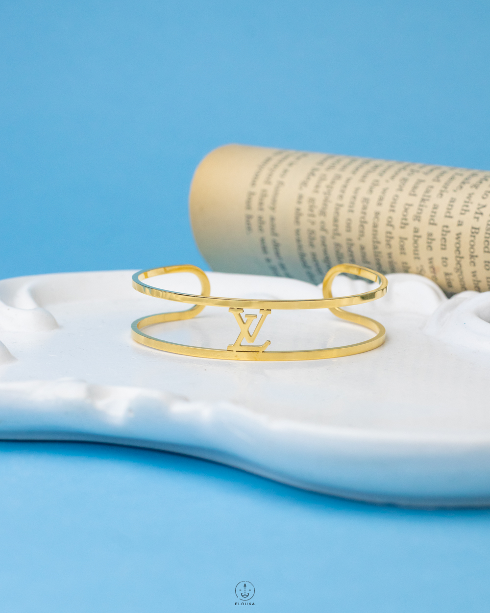 1736298917_o0250new.jpg lv gold bracelet