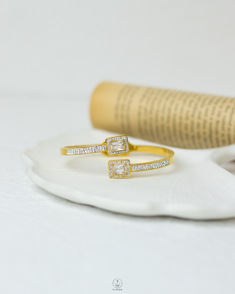 1738745183_o0450.jpg double sraus gold bracelet